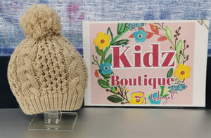 Knitted Single Pom Pom