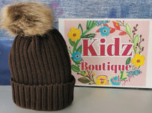Load image into Gallery viewer, Double Knit Single Pom Pom