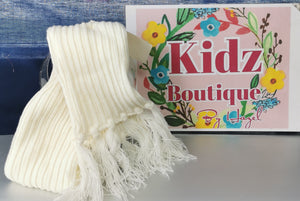 Knitted Scarf with Frills