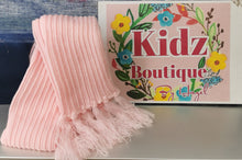 Load image into Gallery viewer, Knitted Scarf with Frills